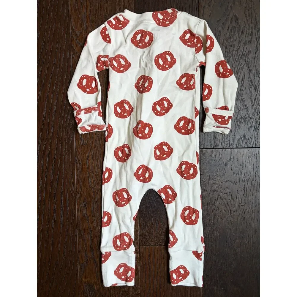 Monica + Andy Baby Pretzel Pajama Zipper One-Piece Romper (White / Brown) - 3-6M
